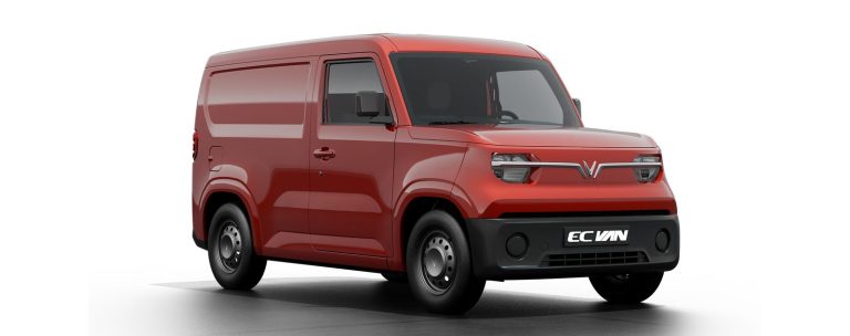 ecvan 02 minivan red 03